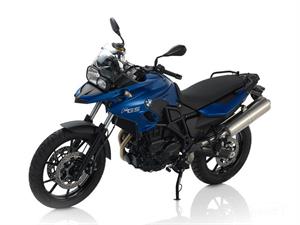 بررسی موتورسیکلت بی ام و F700 GS مدل 2015